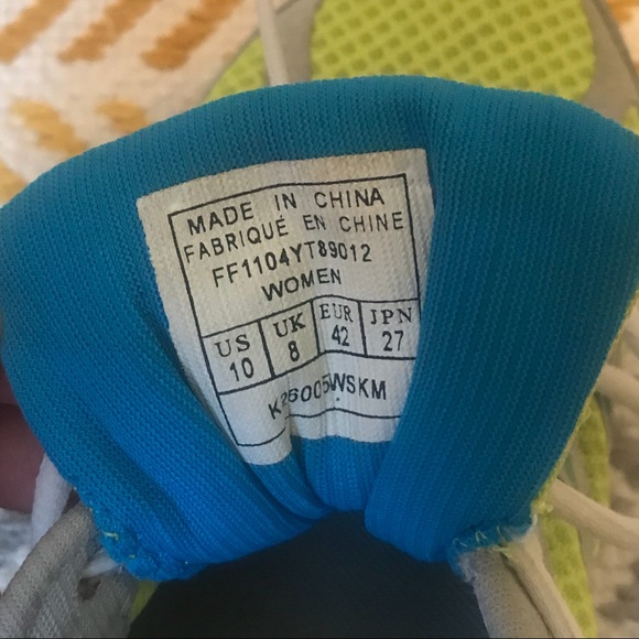 Bright GymShoes - Picture 2 of 2